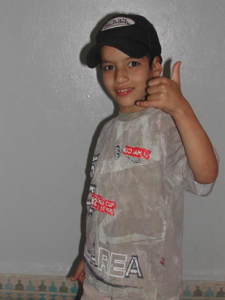 voila il est tres inteligent que son frere kha